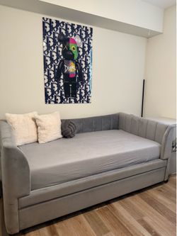 Daybed with two twin mattresses included new mattresses