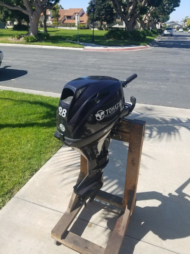 Tohatsu 9.8 Outboard Motor 