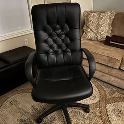 Comfortable Office Chair 