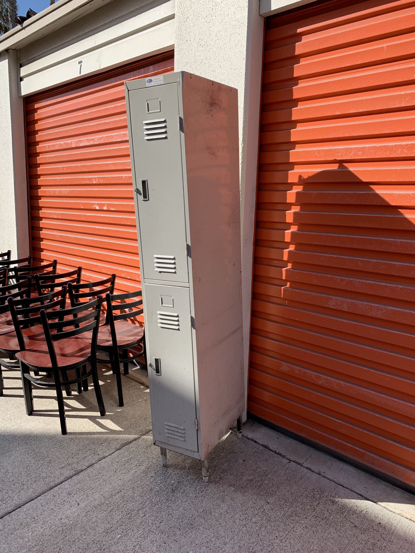 Steel Metal Lockable Employee Wall Locker Storage Cabinet
