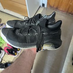 basketball shoes