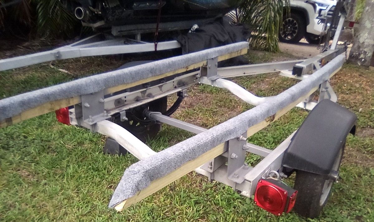 Aluminum Jet Ski Trailer New Tires, New Bunks, New Lights, New Carpet. Ready To Load...