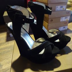 Bebe Amuse Suede Platform Wedge Sandal High Heel Size 7.5