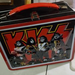 Kiss Lunch Box.