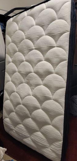 Brand New (never used) Medium-firm Twin Mattress.