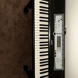 Does Not Come With Piano Stand