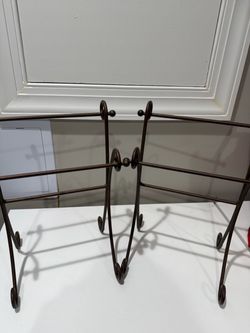 Towel holder