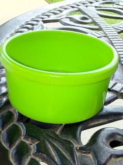 New Lime Green Plastic Small Animal/ Hamster Bowl