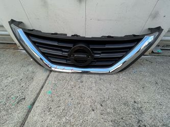 Nissan Altima Front Grill parrilla bumper 2016 17 2018 Used Oem