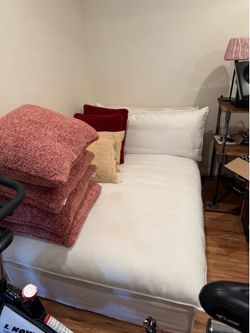 Chaise beautiful lounge chair