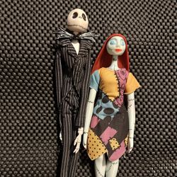 The Nightmare Before Christmas Jack & Sally Dolls ( Touchstone Pictures)