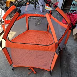 California Beach Co Kids Playpen