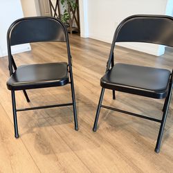 Foldable chairs