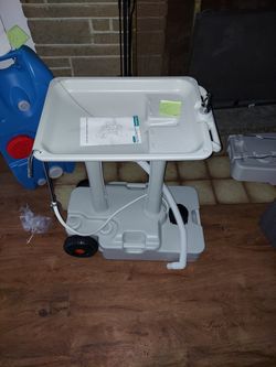 Wheeled Mobile Handwash Stand Sink New $60