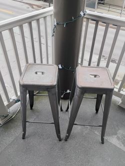 2 Metal Bar Stools 