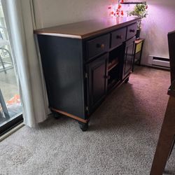 Hutch With A Wine Rack