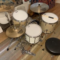 Vintage Pearl / Ludwig Drum Set, Sabian Cymbals