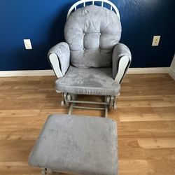 Nursery Rocking Chair 