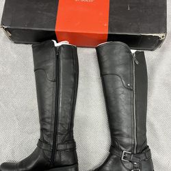 GUESS BLACK LL BOOTS SIZE 7.5