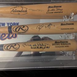 Autographed Baseball Bats With Case David Wright, Brooks Robinson, Willie Mays 🔥