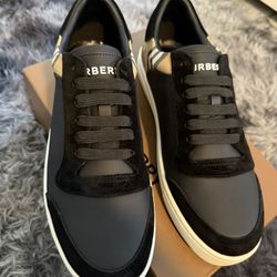Burberry Shoes 