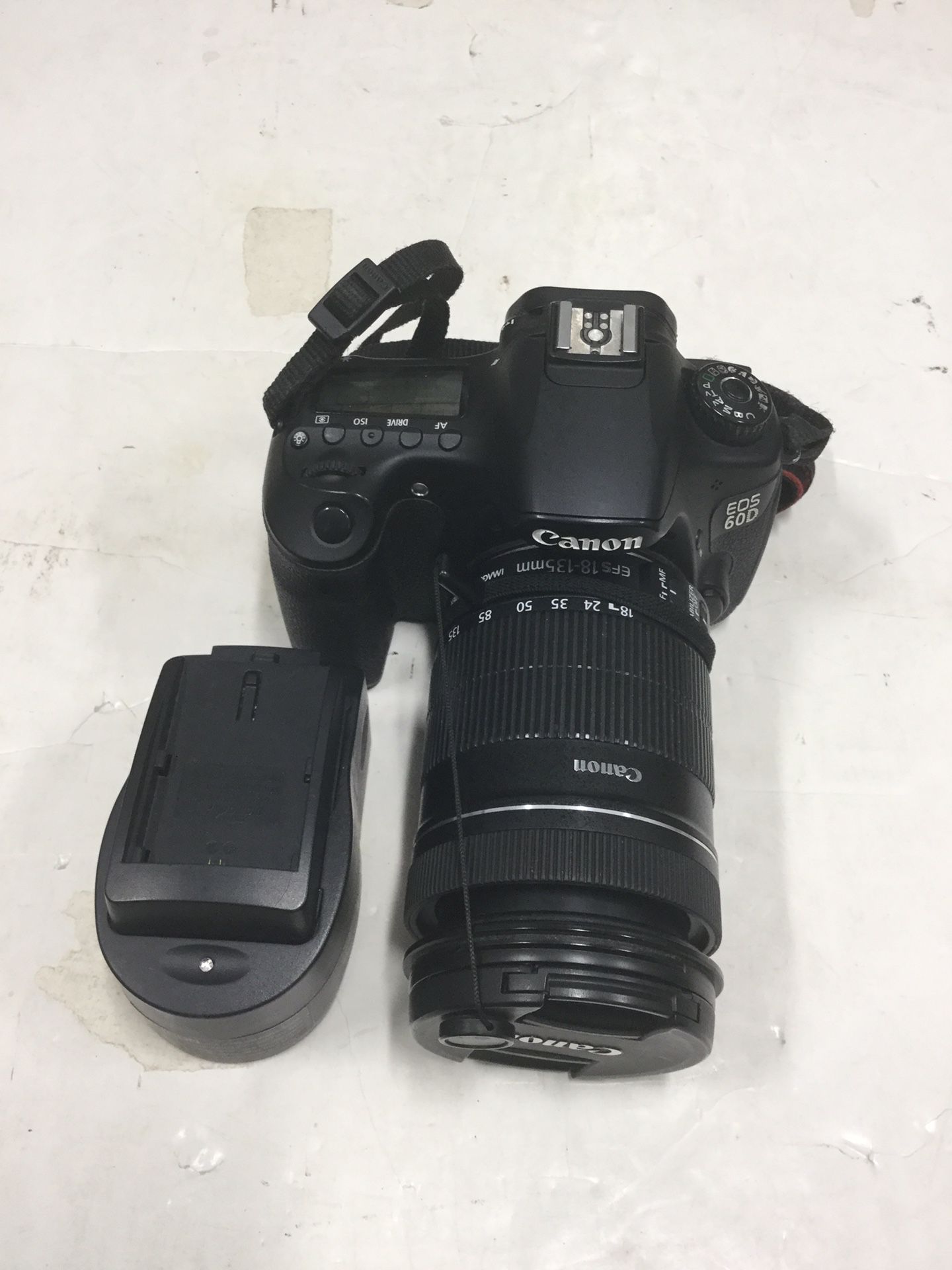 Canon EOS 60D Digital Camera With 18-135 mm Lens