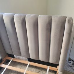 Pottery Barn Avalon Platform Twin Bed