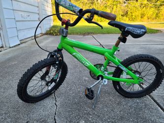Dynacraft hot wheels 16 inch bicycle