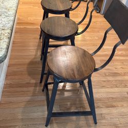 3 Metal Counterstools!!!