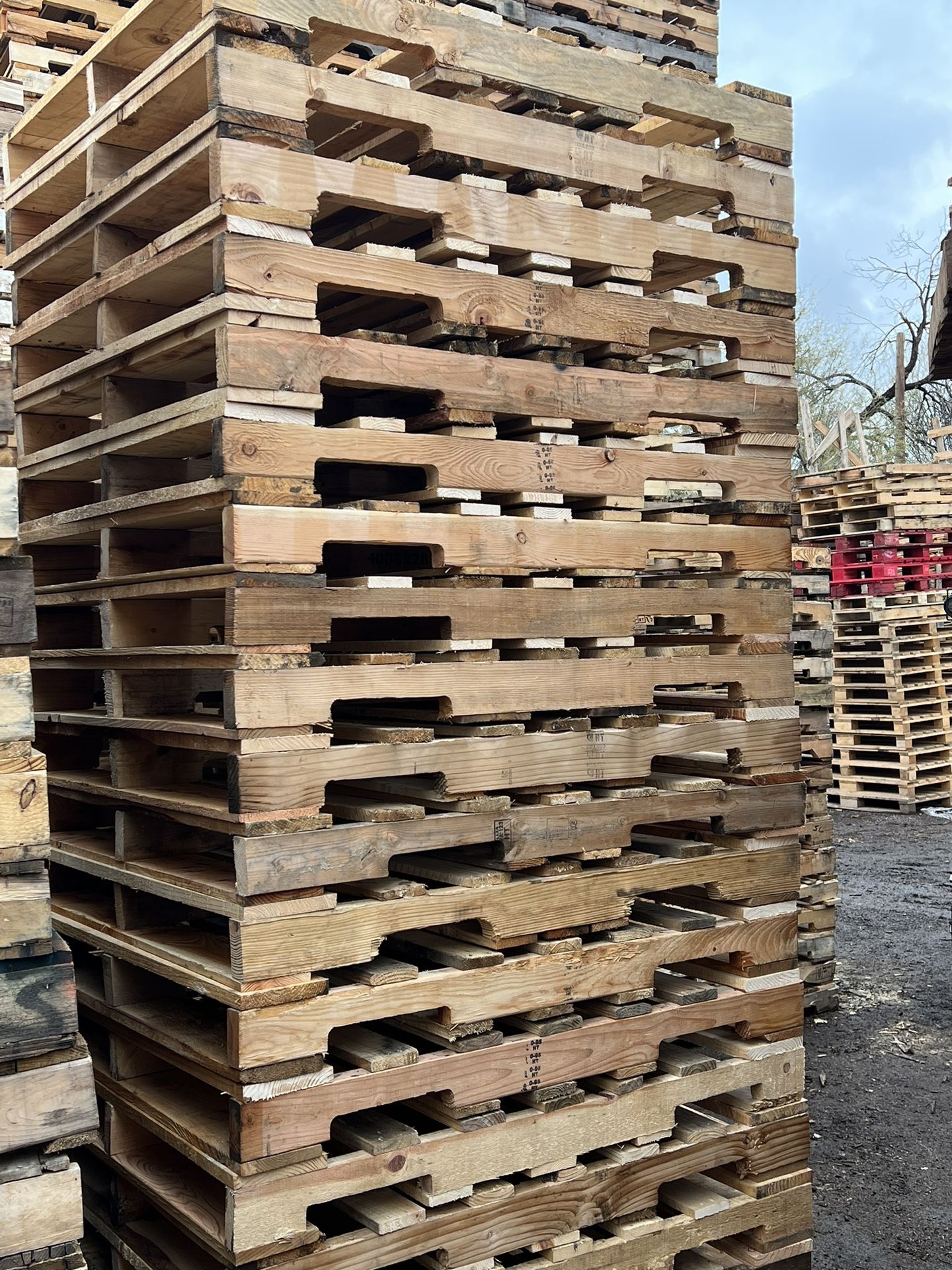 I Buy, Pick Up For Free, And Sell Pallets