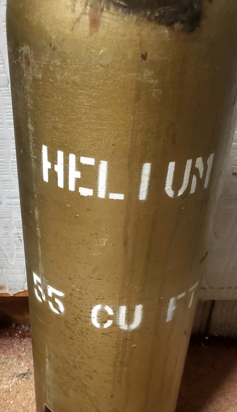 Helium Tank (Smaller)