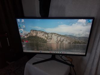 SAMSUNG Monitor 32" Inch U32J590UQN -UJ59 Series LED Monitor 4K Resolution 3480X2160 HDMI Cable Included