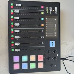 rode RODEcaster podcasting pro audio production studio
