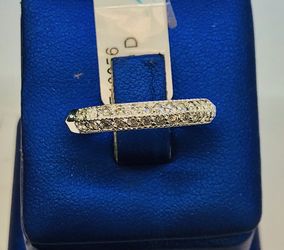 Beautiful Solid 14K White Gold & Diamond Pave Ring