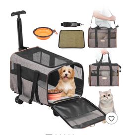 Pet carrier perfect on go or flying