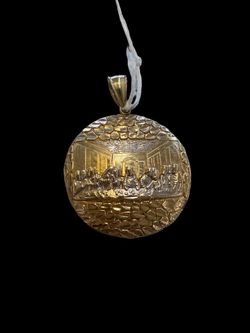 Last supper pendant