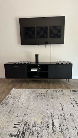 Selling all those items in Exceptional Condition like new.