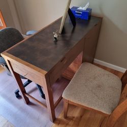 Short Width Office Table Hard Wood