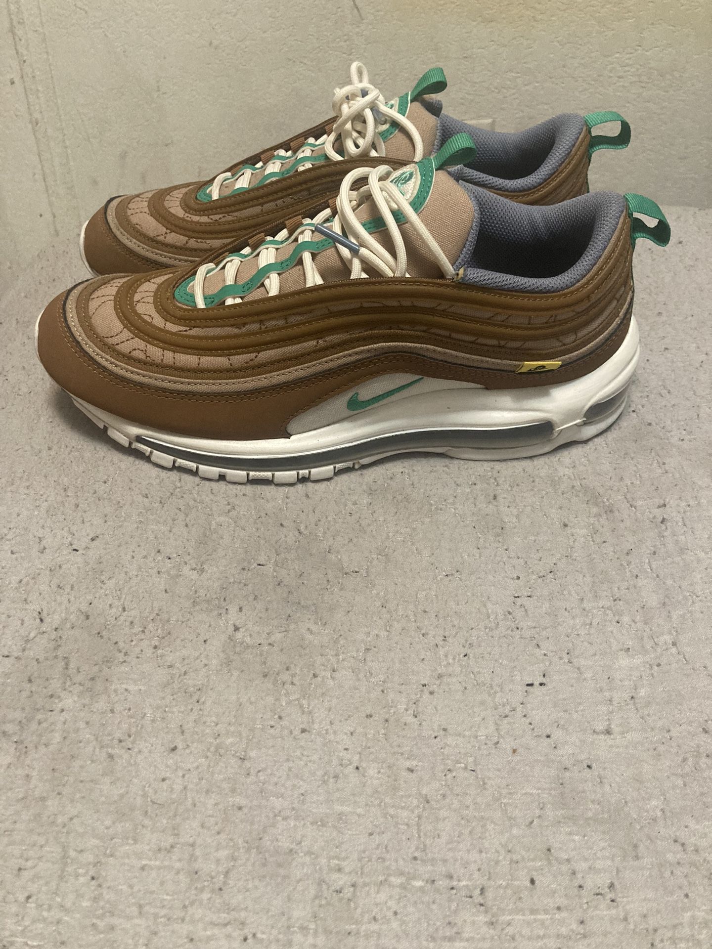 Air Max 97 (size 9 Men)