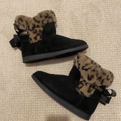 Juicy Couture boots Size 9