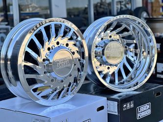 brand new 24 inch wheels and tires
