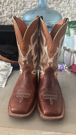 Mens Ariat boots