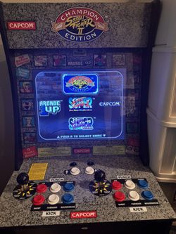 street fighter arcade1up 95% new