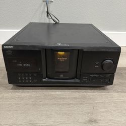 Sony CDP-CX235 200-Disc CD Changer MegaStorage Carousel Player Tested Works