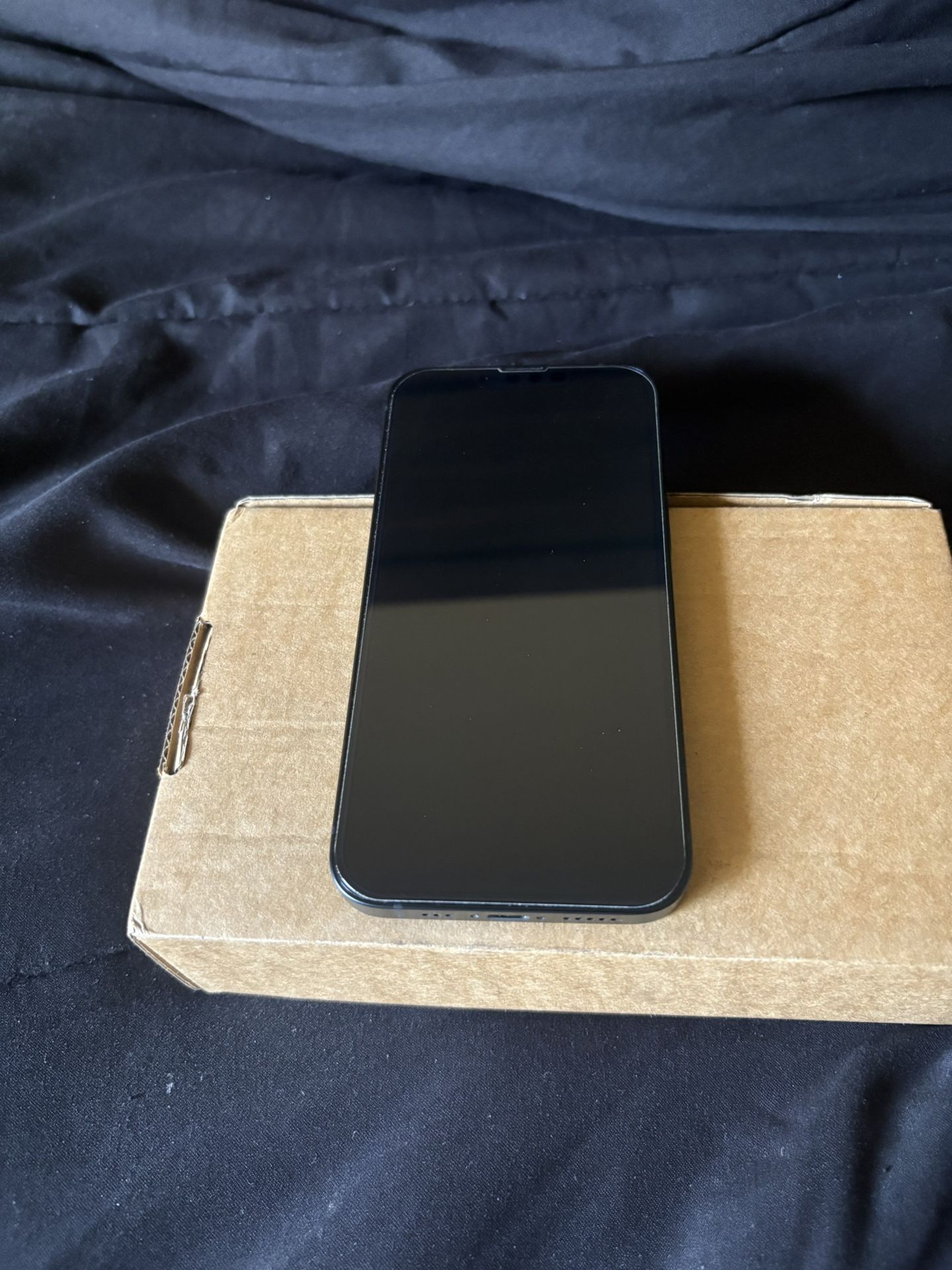 iPhone 13. Unlocked.