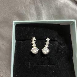 Beautiful Moissanite drop earrings 2.4 carats 925 sterling silver passes diamond tester