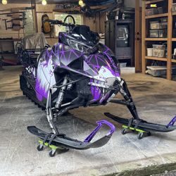 2019 Arctic Cat M8000 Mountain Cat Alpha 1