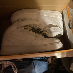 white Nike Shoes for women size 7.5