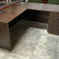 L shaped desk
