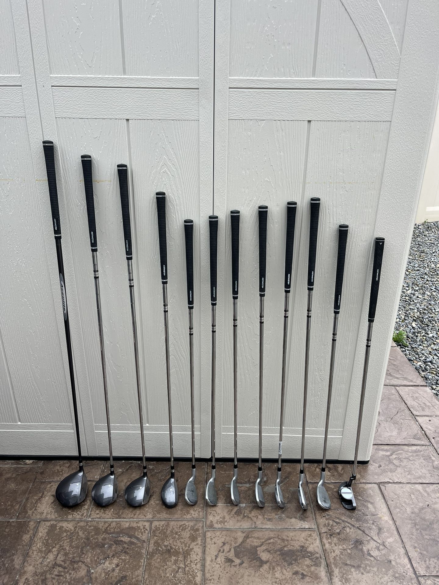 MEN'S RIGHT HANDED COMPLETE NORTHWESTERN SPECTRA GOLF CLUBS - SET!